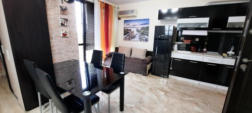 Студио Изгрев, Burgas (foto 8)