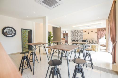 The Duyong Dream The Duyong Dream