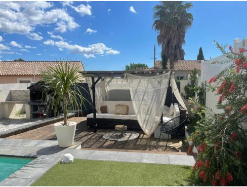 Villa avec piscine au calme 6 personnes