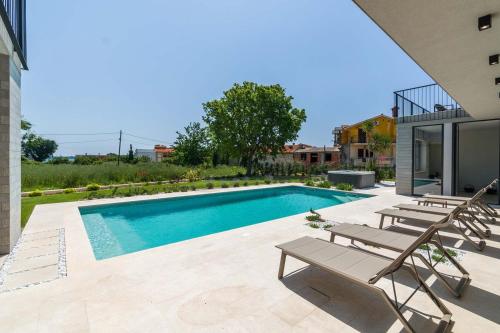 Villa with Private Pool image 7