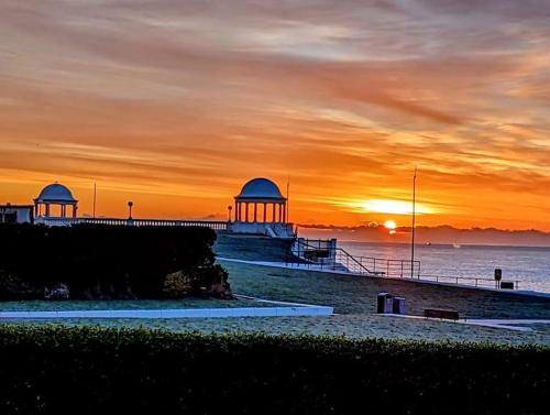 Bexhill Old Town Retreat