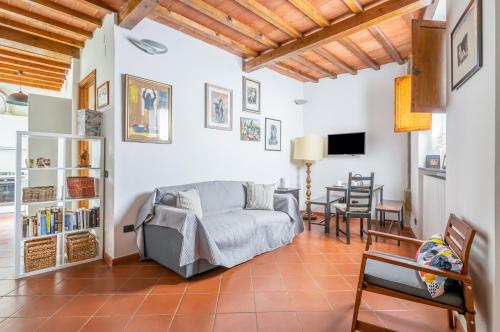 GuestHost - Settignano Quiet Apartment with Private Parking - Rimaggio