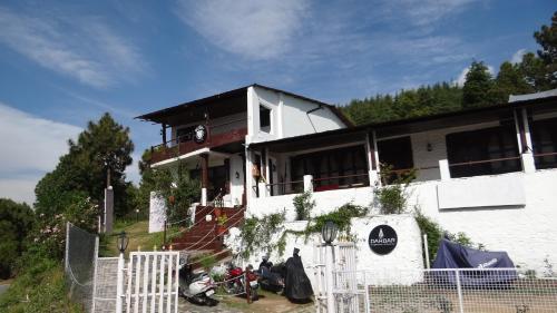 Darbar - A Heritage Farmstay, Near New Tehri & Kanatal