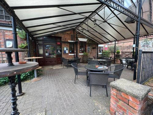 Georgian House Hotel - image 8