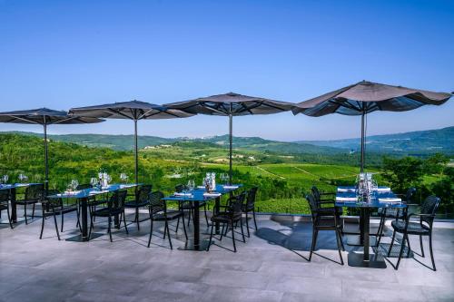 Étterem, ROXANICH Winery and Design Hotel in Motovun