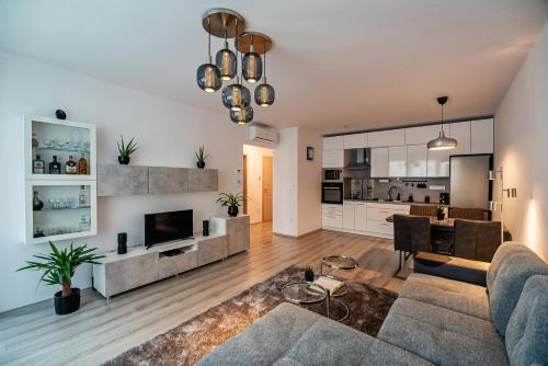 . City Apartment, Private Parking and Balcony