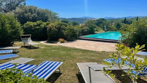 Exc beautiful villa, pool grounds - pool house - sleeps 11 guests