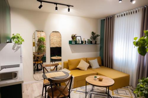 Three doors apartments, Kiwi 1+1 apartment, Tirana