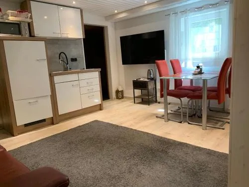 2-Zimmer-Whg im Souterrain Sauna extra Gebühr in Großenseebach, Deutschland