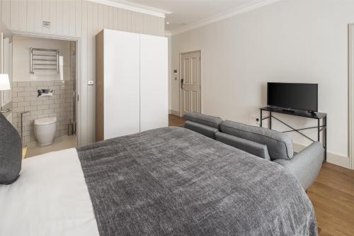 Notting Hill House Room Type - Lower Ground Floor Studios Notting Hill House Room Type - Lower Ground Floor Studios