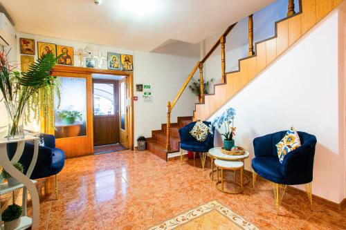 Hotel-Apartments Roxy&Maryo – Eforie Nord, CA