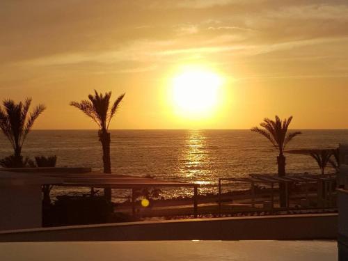 King Evelthon Beach Hotel & Resort - image 4
