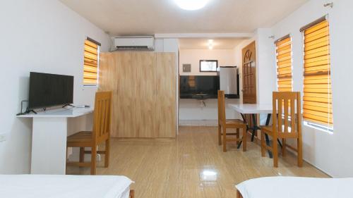 Reddoorz @ Alquiza Residences Paranaque - 편의 시설/서비스