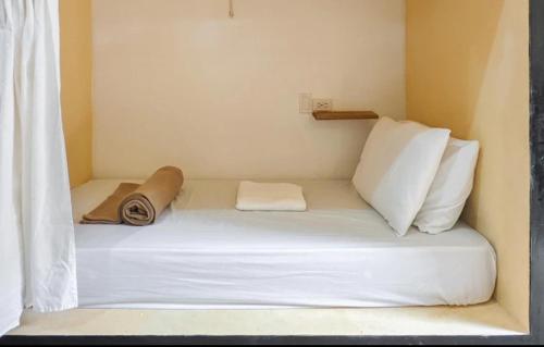 1 twin bed