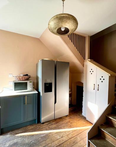 Quirky Luxury Barn Sleeps 8, Pet Friendly