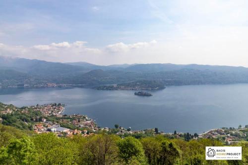 Skats, Casa Liviya - Appartamento con vista lago in Madonna Del Sasso