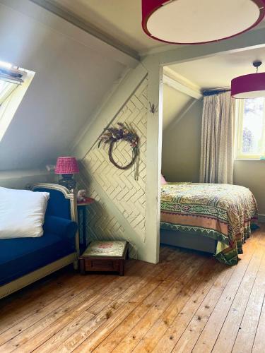 Quirky Luxury Barn Sleeps 8, Pet Friendly