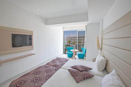Tsokkos Protaras Beach Hotel - image 7