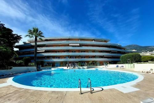 Appartement vue mer, 5km de la Place du Casino, Monte-Carlo