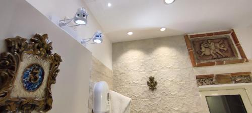 Double Room with Private External Bathroom image 2