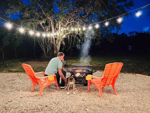 Tropical glamping with hot tub