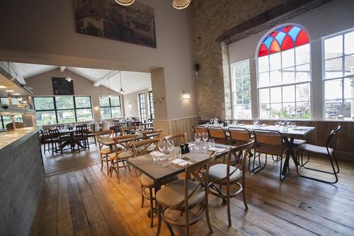 Étterem, Timbrell's Yard in Bradford on Avon