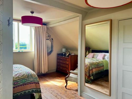 Quirky Luxury Barn Sleeps 8, Pet Friendly