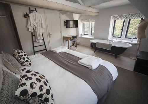 Timbrell's Yard in Bradford on Avon