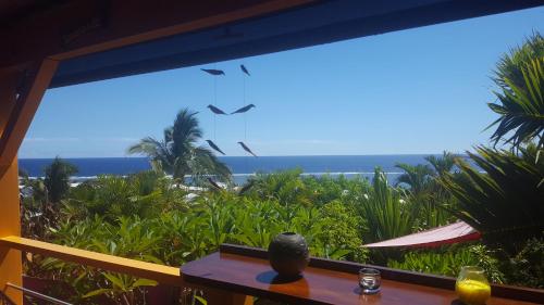 Poz Lagon - chambre d'hôtes - Bungalow pour 2 personnes - Jacuzzi privatif - petit déjeuner - Vue sur le lagon 1