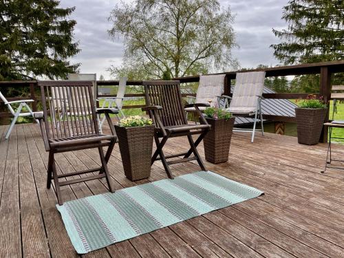 Laimjala Guesthouse with a Cozy Lounge and Terrace in Saaremetsa