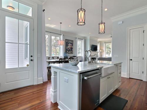 Southern Exposure - image 2