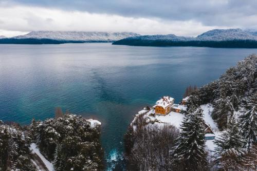 Correntoso Lake & River Hotel