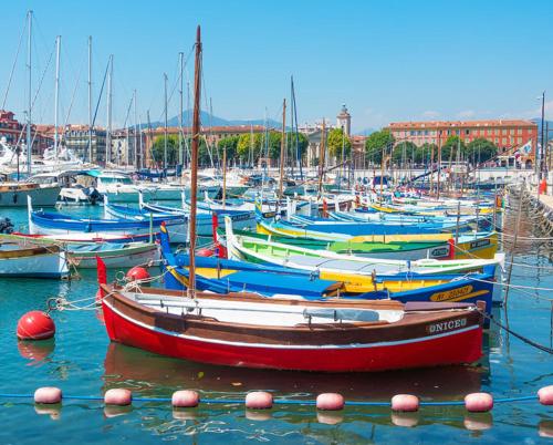 Apart hotel riviera Vieux Nice 100 m Plage de la Promenade des anglais Superbe studio Loft Gilly 1 - image 11