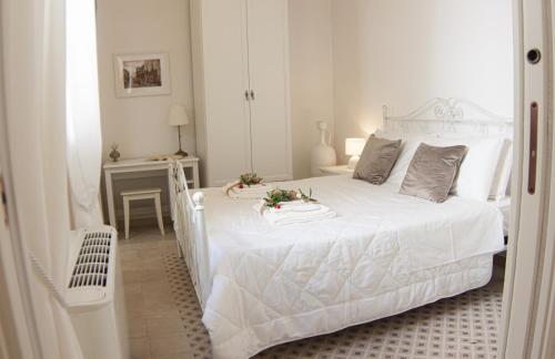 B&B San Michele Salentino - Ladorea Suite con Terrazzo privato - Bed and Breakfast San Michele Salentino