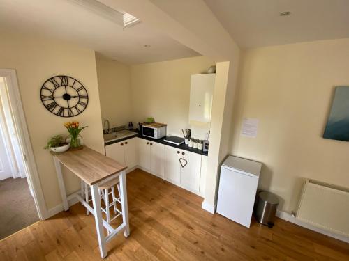 Cosy stable conversion between Sheffield & Leeds in ทอร์ปออดลิน