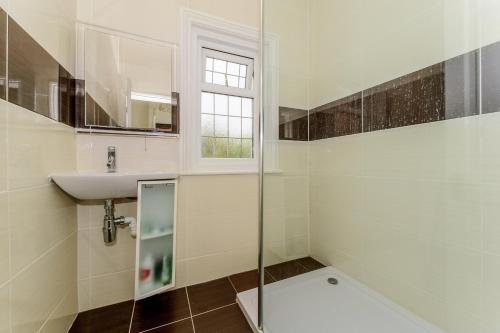 Foy House - image 4