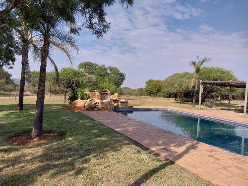 Unathi Game Lodge in Beestekraal