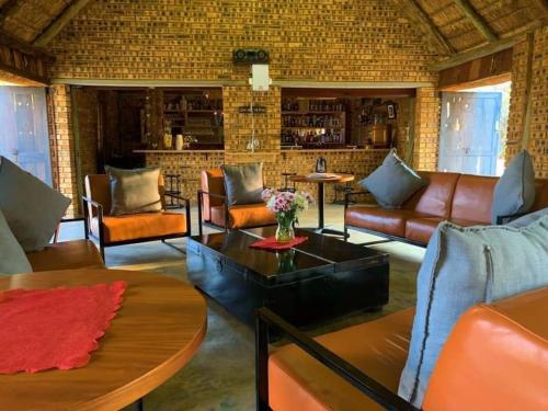 Unathi Game Lodge in Beestekraal