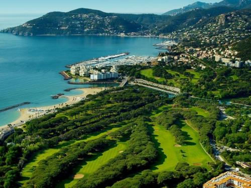 Appart 2 pièces indépendant dans villa proche centre ville au calme