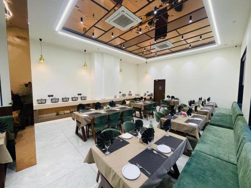 Restorāns, VITS Jamnagar in Jamkhambhaliya