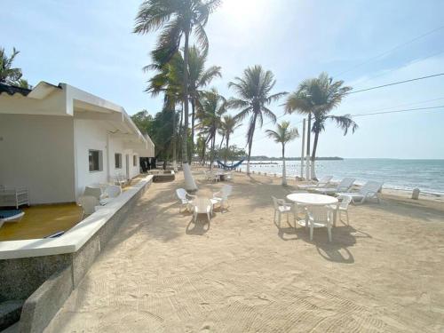 Hermosa Casa Frente al Mar Playa Blanca