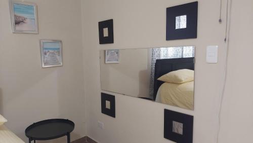 One-Bedroom Apartment image 5