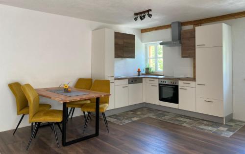 Das Schutzhaus-Bed and Breakfast-Dein Basislager im Salzkammergut in 巴特奧塞鎮中心