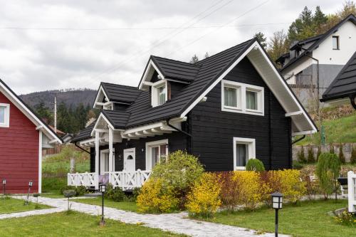 2 bedrooms, 4 beds