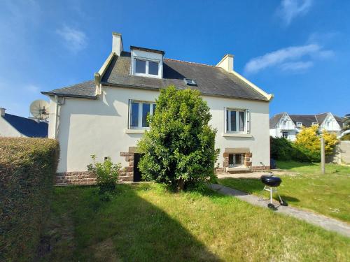 Maison au cœur du bourg, plages à pied - Location saisonnière - Plougasnou