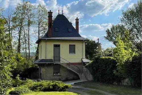 Maison indépendante La Quietas sur les hauteurs de SEDAN - Location saisonnière - Sedan