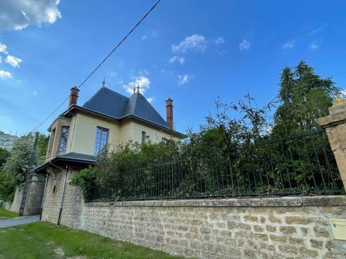 Maison indépendante La Quietas sur les hauteurs de SEDAN