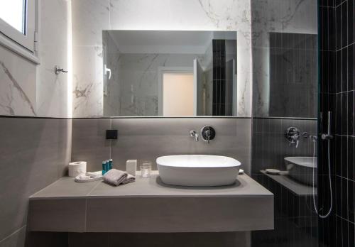 Mythodea Athens Suites, Athens (photo 9)