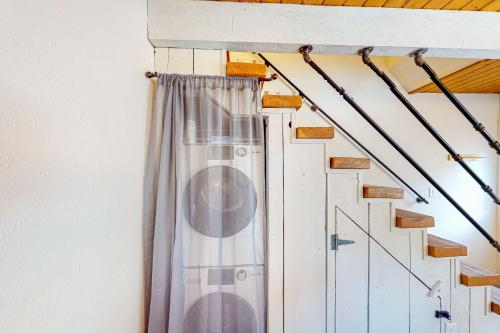 Shredders & Hikers Delight Upstairs in Vail, USA