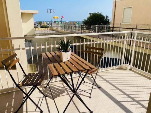  Appartamento Cima - Vista Mare, 3 camere, WiFi, Family Apartment in Lido di Jesolo